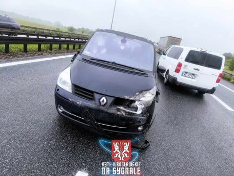 Zderzenie na Autostradowej Obwodnicy Wrocławia. Korek ma kilka kilometrów [ZDJĘCIA] - 4