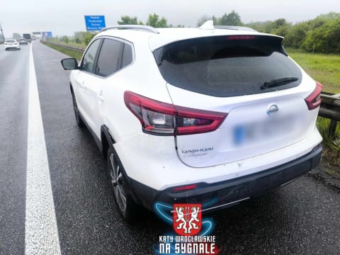 Zderzenie na Autostradowej Obwodnicy Wrocławia. Korek ma kilka kilometrów [ZDJĘCIA] - 5