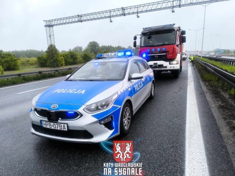 Zderzenie na Autostradowej Obwodnicy Wrocławia. Korek ma kilka kilometrów [ZDJĘCIA] - 6