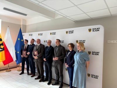 Kolej wraca do Srebrnej G&oacute;ry! Mieszkańcy czekali na nią p&oacute;ł wieku. Koszt inwestycji to ponad 40 mln złotych