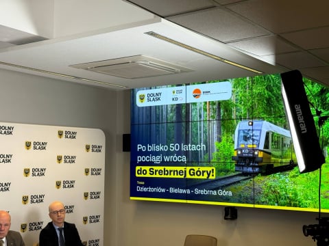 Kolej wraca do Srebrnej Góry! Mieszkańcy czekali na nią pół wieku. Koszt inwestycji to ponad 40 mln złotych - 2