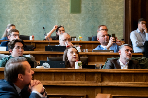 Prezydent Wrocławia Jacek Sutryk otrzymał wotum zaufania oraz absolutorium. Jak głosowali radni? [ZDJĘCIA] - 22