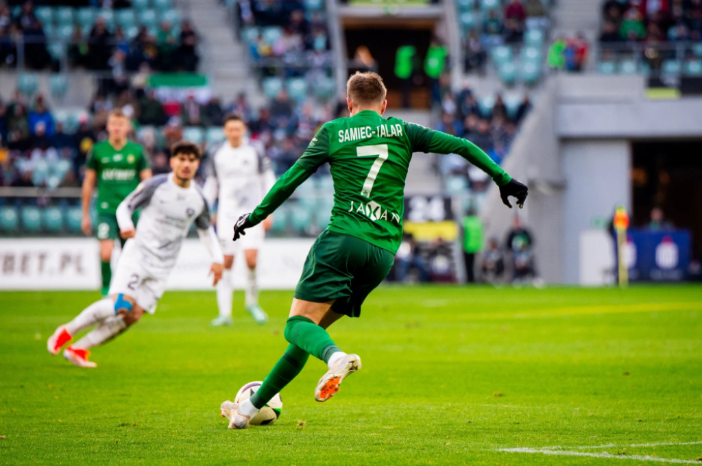 Śląsk pożegnał się z ekstraklasą remisem. Bezbarwny mecz w Niepołomicach - Piłkarze Śląska w przyszłym sezonie zagrają w 1. lidze. Fot. slaskwroclaw.pl