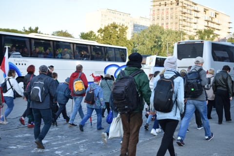 Popierają Rafała Trzaskowskiego, pojechali na Wielki Marsz Patriotów do Warszawy. "Liczymy na to, że zwyciężymy" - 4