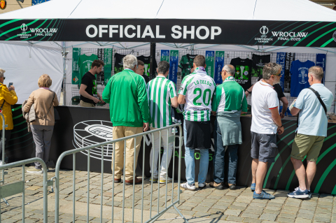 Strefa kibica na Rynku otwarta! Lewandowski i Żewłakow zapraszają na finał Ligi Konferencji - 15