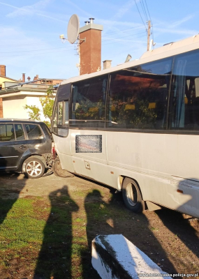 "Siła wyższa" zmusiła go do niebezpiecznej jazdy. Kierowca szkolnego autobusu skazany. W wypadku ucierpiało pięcioro dzieci - 0