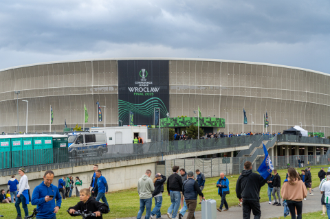 Chelsea wygrywa z Realem Betis! Zobaczcie zdjęcia spod stadionu i ze strefy kibica [GALERIA] - 3