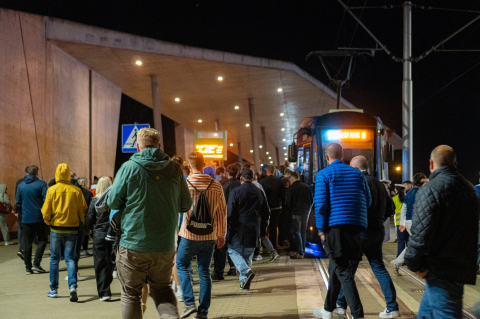 Finał Ligi Konferencji zakończony! Kibice Betisu jako pierwsi opuścili stadion. Część z nich od razu jedzie na lotnisko - 17