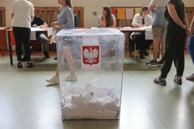 Coraz więcej głosujących, Dolny Śląsk pnie się w g&oacute;rę. Sprawdź dane z godziny 17:00