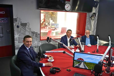 Debata parlamentarna: Michał Jaros, Arkadiusz Sikora i Jacek Świat po drugiej turze wybor&oacute;w