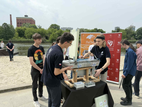 PassAtem przez Atlantyk. Wrocławscy studenci zbudowali bezzałogową łódź, która ma pokonać ocean - 3