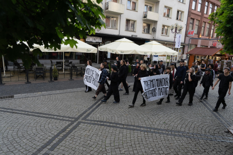 "Policja atakuje, Wrocław protestuje". Echa interwencji mundurowych przy eksmisji emerytki. Mamy odpowiedź służb - 3