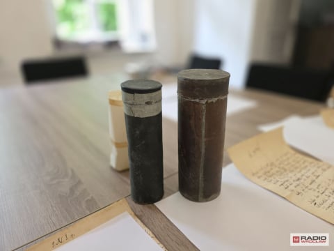Kapsuła czasu odkryta w kościele na Dolnym Śląsku. Zobacz, co było w środku! [ZDJĘCIA] - 8
