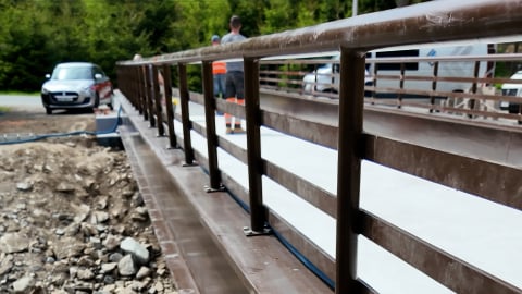 Trwa odbudowa infrastruktury drogowej w gminie Stronie Śląskie. "Most w Bielicach jest już gotowy do odbioru" - 1