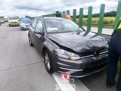 Długie korki na AOW i A4 w okolicy Wrocławia. Trwają prace drogowe, zderzyły się trzy samochody [ZDJĘCIA]