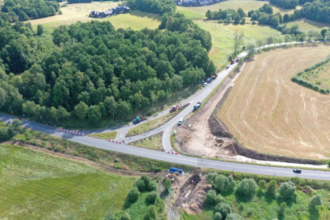 Newralgiczne skrzyżowanie w Łomnicy zostanie przebudowane na rondo. Koszt inwestycji to ponad 6 mln zł - 1