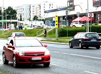 Żółte kamery bezwzględne dla kierowców we Wrocławiu! Na tych skrzyżowaniach i odcinkach na Dolnym Śląsku sypie się najwięcej mandatów - 15