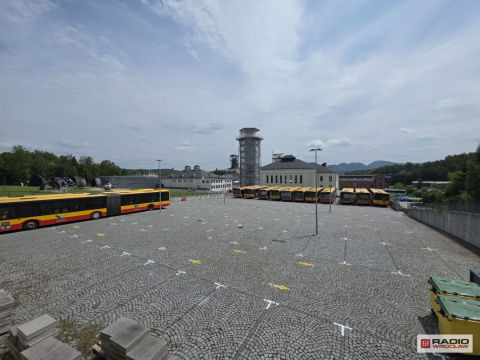 Wałbrzych sprzeda kilkanaście autobusów miejskich. To wymóg otrzymania dotacji na nowe, wodorowe pojazdy - 9