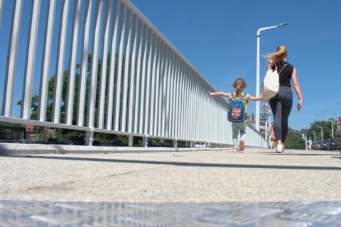 Mosty Uniwersyteckie we Wrocławiu przechodzą remont. Opinie mieszkańców są jednoznaczne: " Na pewno jest lepiej" - 2
