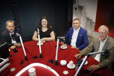 Debata parlamentarna Radia Wrocław: Wybory, protesty i nowe rozdanie po wotum zaufania