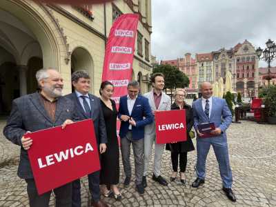 Lewica składa trzy projekty ustaw. "Włączamy piąty bieg. Gwarantujemy dowiezienie tych ustaw"