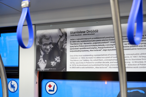 Tramwaj im. Stanisława Dróżdża wyjechał na ulice. Każdy mieszkaniec Wrocławia zna prace artysty [ZDJĘCIA] - 5