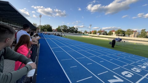 Czekali na to ponad 40 lat. Stadion w Bolesławcu doczekał się remontu - 4