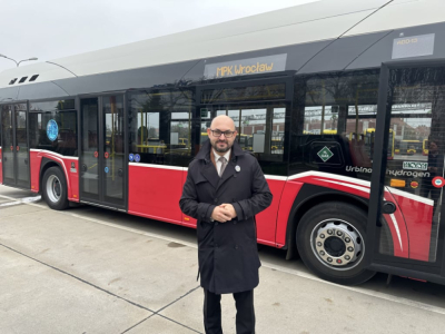 Nowy autobus wodorowy wyjedzie na ulice Wrocławia. Jakie linie obsłuży?
