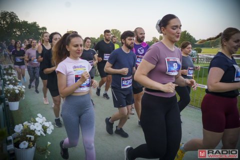 Nocne bieganie z Radiem Wrocław! Emocje na Torze Wyścigów Konnych Partynice - 101