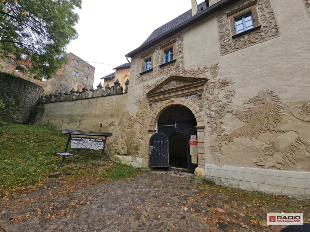 Zamek Grodno do remontu. Obiekt jest bezpieczny, ale konieczne są naprawy. "To nie wpłynie na ruch turystyczny" – Zamek Grodno musi przejść niezbędne naprawy, fot. Bartosz Szarafin