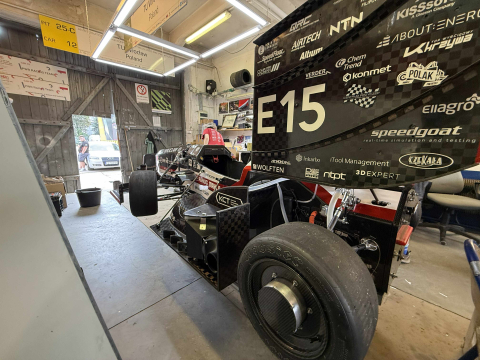 Pierwszy wyścig w sezonie i od razu sukces. PWR Racing Team ze zwycięstwem na Węgrzech - 0