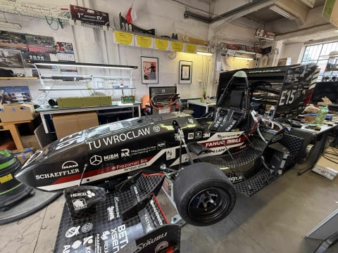 Pierwszy wyścig w sezonie i od razu sukces. PWR Racing Team ze zwycięstwem na Węgrzech - 8