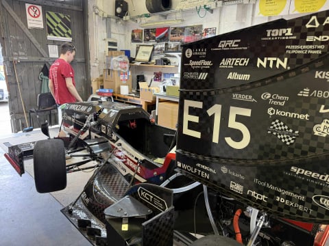 Pierwszy wyścig w sezonie i od razu sukces. PWR Racing Team ze zwycięstwem na Węgrzech - 1