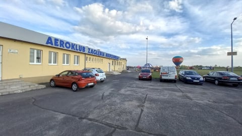 To oni gaszą pożary z powietrza. Ekipa Leśnej Bazy Lotniczej w Lubinie rozpoczyna coroczną służbę - 0