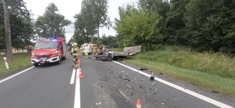 Zderzenie dwóch busów z pasażerami na trasie Bolków- Jelenia Góra. Droga jest zablokowana - 0