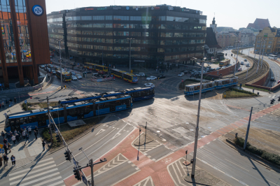 Utrudnienia dla pasażer&oacute;w MPK w wakacje. Gaj i Tarnogaj przez miesiąc z komunikacją zastępczą, w centrum objazdy