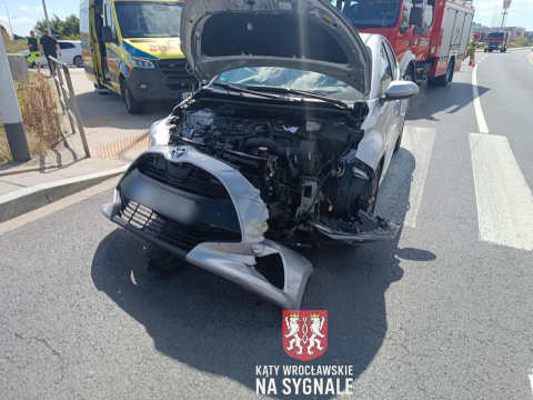 Dwie ciężarówki i osobówka zderzyły się na autostradzie A4. Długi korek w stronę Wrocławia - 0
