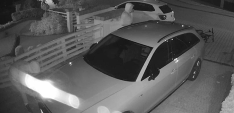To już plaga! Złodzieje na rowerach okradają samochody na Ołtaszynie. Mieszkańcy mają dosyć, a policja uspokaja - 2