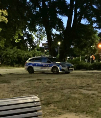 Pijany mężczyzna pływał w Odrze obok Wyspy Słodowej. Interweniowała policja i WOPR - 0