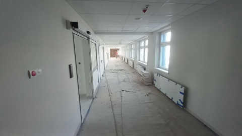 Remont legnickiego SOR-u potrwa dłużej, ale będzie znacznie bezpieczniej. Tak wygląda teraz [ZDJĘCIA] - 9