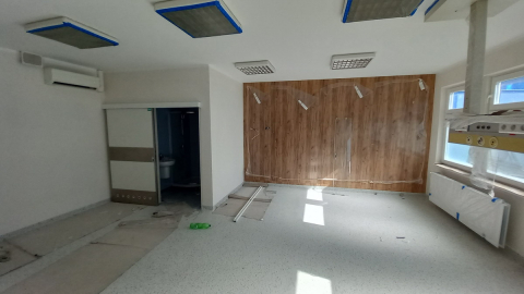 Remont legnickiego SOR-u potrwa dłużej, ale będzie znacznie bezpieczniej. Tak wygląda teraz [ZDJĘCIA] - 3