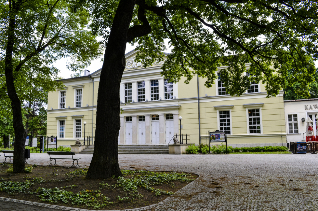 Jelenia Góra: Zwrot akcji w sprawie wyboru dyrektora Teatru Animacji. Łukasz Duda rezygnuje! - Łukasz Duda rezygnuje z udziału w konkursie na stanowisko Zdrojowego Teatru Animacji. Fot. Miasto Jelenia Góra