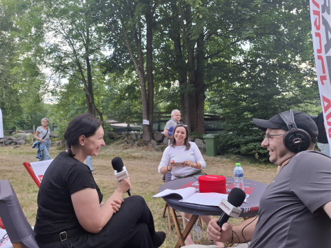 Poezja i muzyka u podnóża gór. Festiwal „Gitarą i… – borowickie spotkania z poezją śpiewaną” - 2