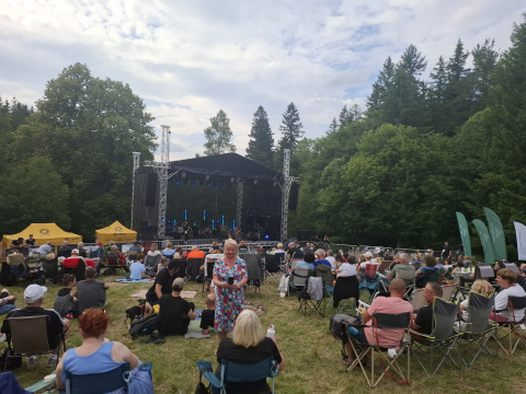 Poezja i muzyka u podnóża gór. Festiwal „Gitarą i… – borowickie spotkania z poezją śpiewaną” - 6