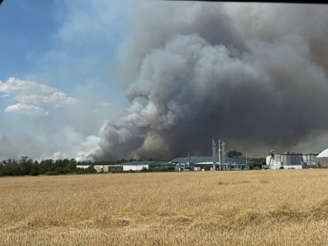 Dym nad Dolnym Śląskiem, mieszkańcy obawiają się ogromnego pożaru. Co się dzieje? - 2