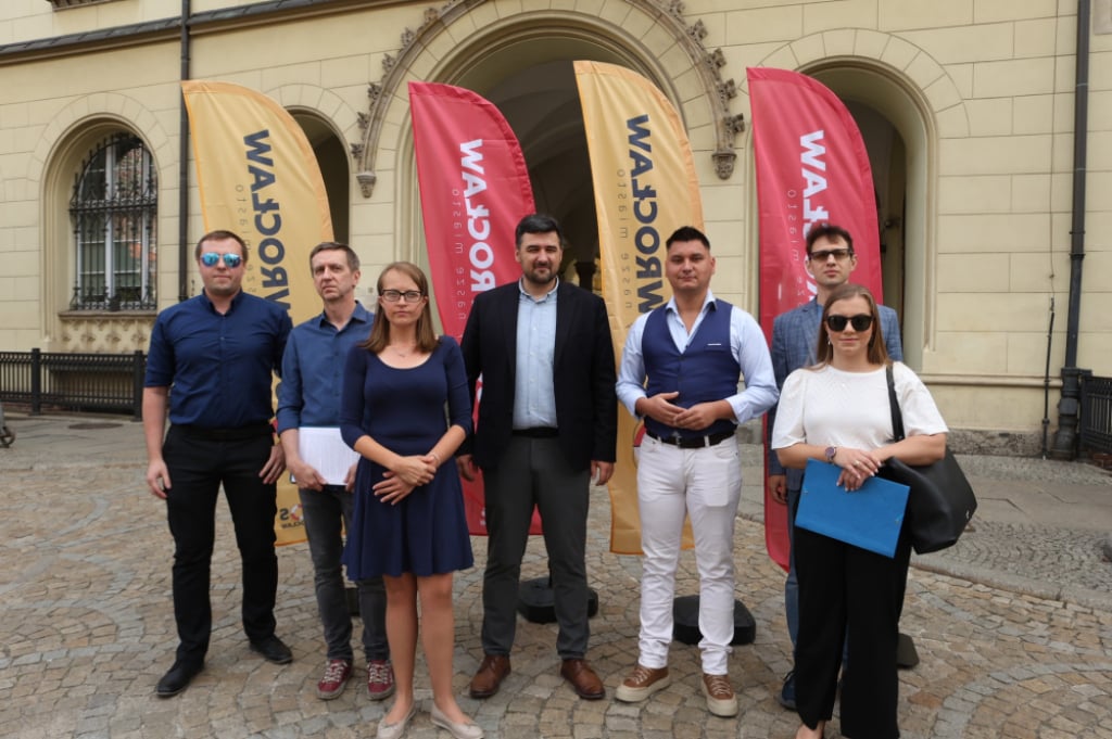 Miasto bogatsze o miliardy? SOS Wrocław chce zmian w podejściu do inwestorów - Deweloperzy podzielą się zyskiem? SOS Wrocław rusza ze zbiórką podpisów / fot. SOS Wrocław