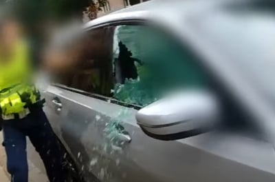 Nie wsp&oacute;łpracowała podczas kontroli i szybko pożałowała. Policjantki wybiły szybę samochodu i wyciągnęły ją siłą