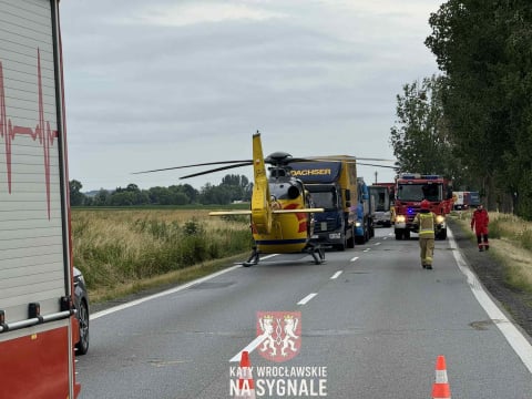 Wypadek na DK8. Interweniował śmigłowiec LPR, duże utrudnienia [ZDJĘCIA] - 0