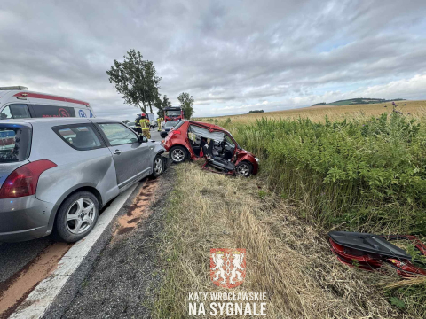 Wypadek na DK8. Interweniował śmigłowiec LPR, duże utrudnienia [ZDJĘCIA] - 4