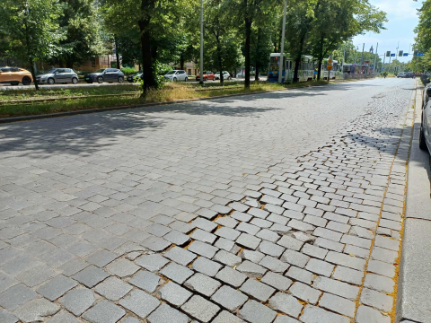 Rozpoczyna się remont nawierzchni na ul. Powstańców Śląskich. Duże zmiany w organizacji ruchu we Wrocławiu - 4